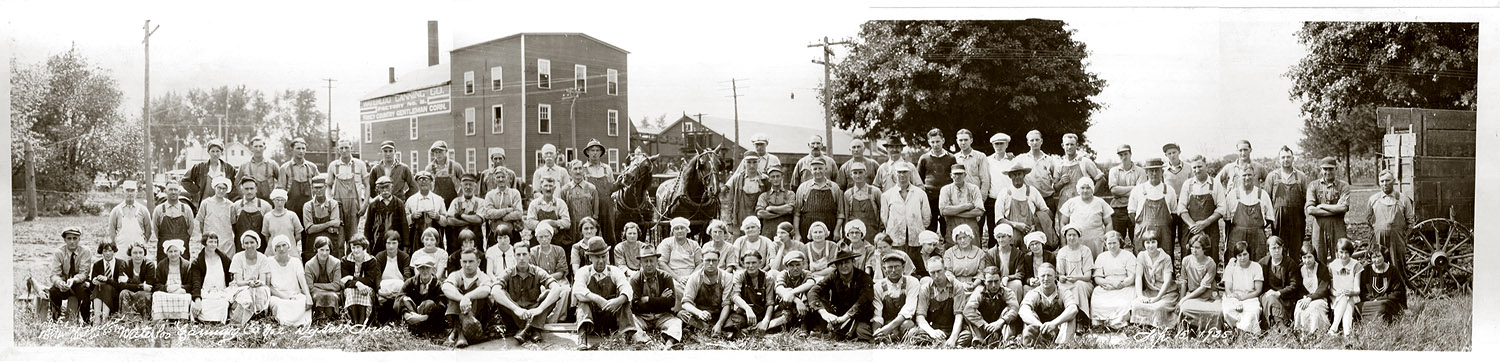 1213-Milne 313 Waterloo Canning Co Panorama c. 1925 sepia 8x34in [LSP- Lyle Vaubel under tree, r of man w dark sweater]-1500.jpg